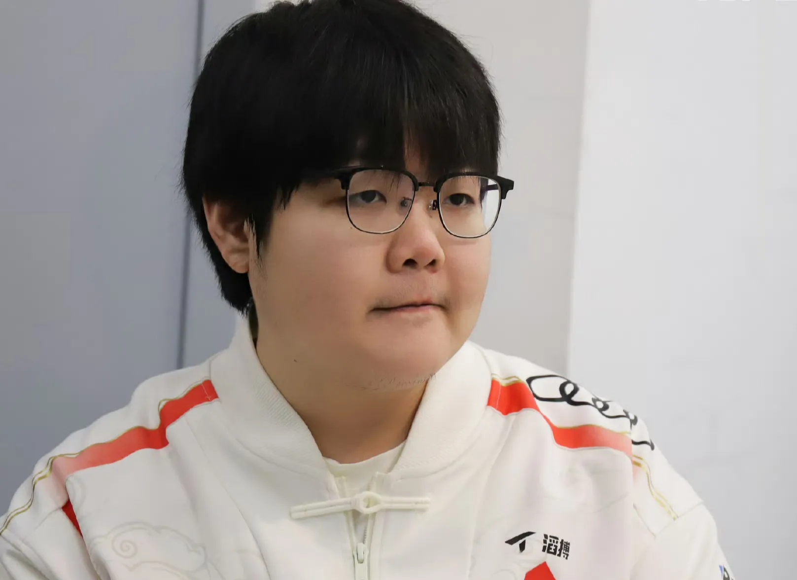 开云体育平台APP-BLG碾压100T,Perkz关键团战开团秒人强强对话成都决赛之夜,引爆全场热议